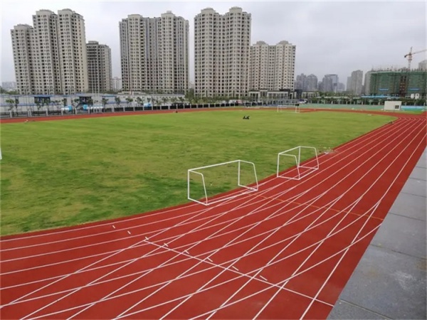 通辽市塑胶跑道维修塑胶跑道翻新 - 一站式服务